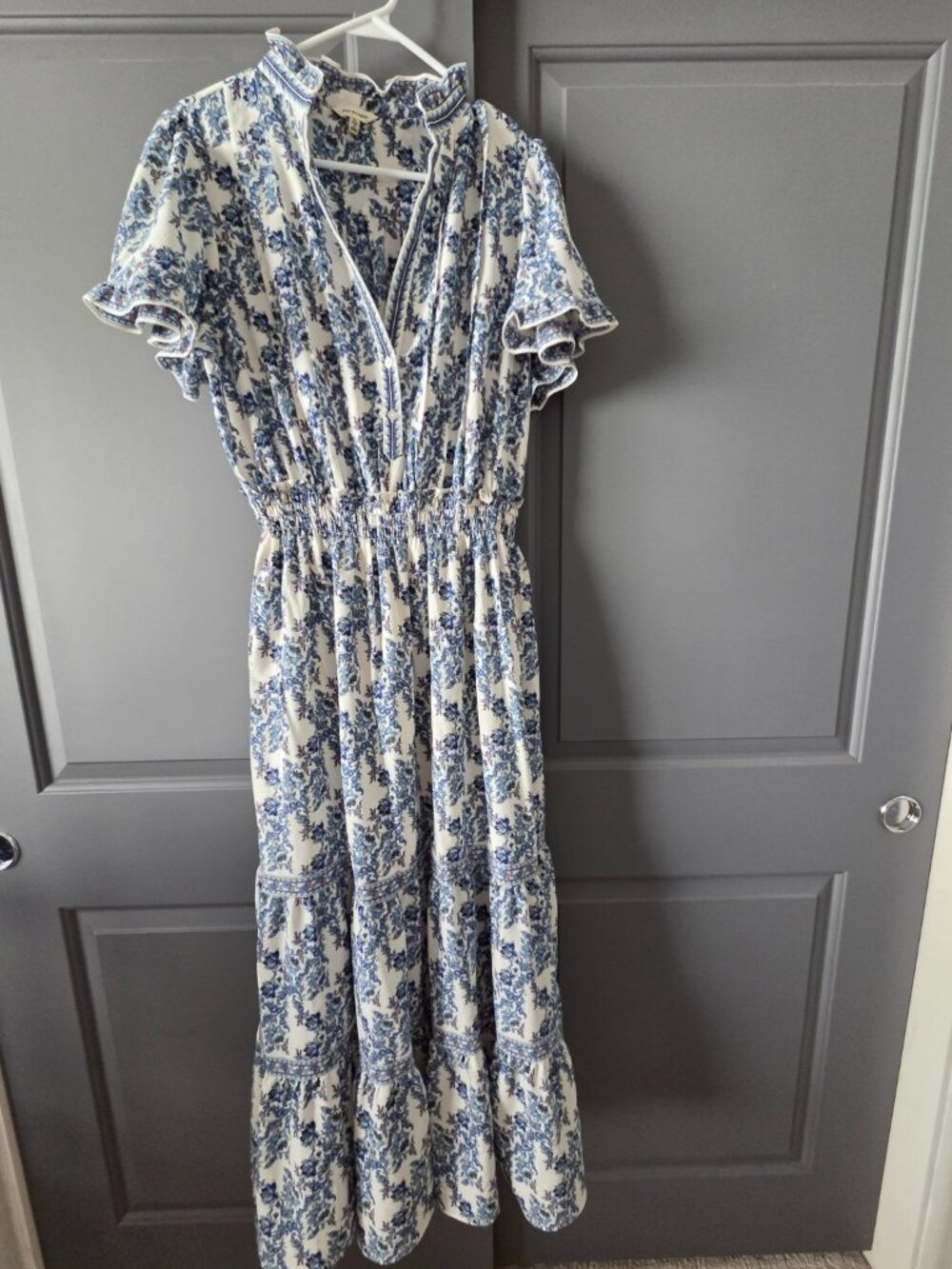 Max Studio XL Blue White Floral Smocked Waist Tiered Maxi Dress